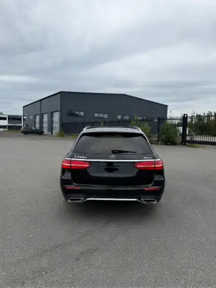 Mercedes-Benz E 220 d 4-matic till salu hos Vätterstadens Lastvagnar