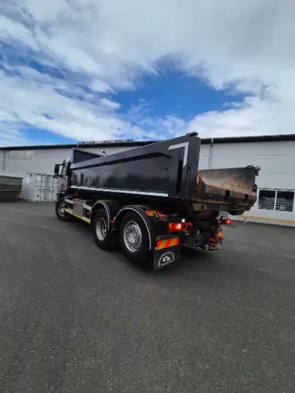 Volvo FM 300 6x2 Krokbil Multilift 20T till salu hos Vätterstadens Lastvagnar